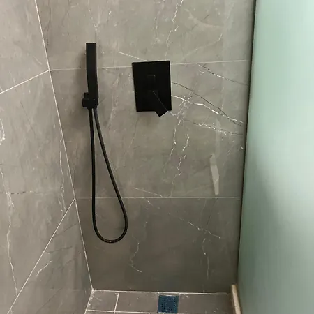 D&d Hotell Shëngjin