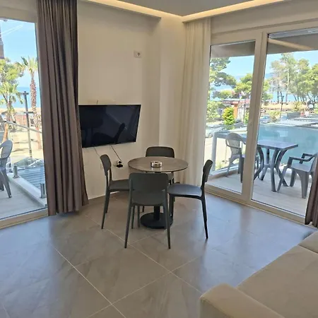 Hotell D&d Shëngjin